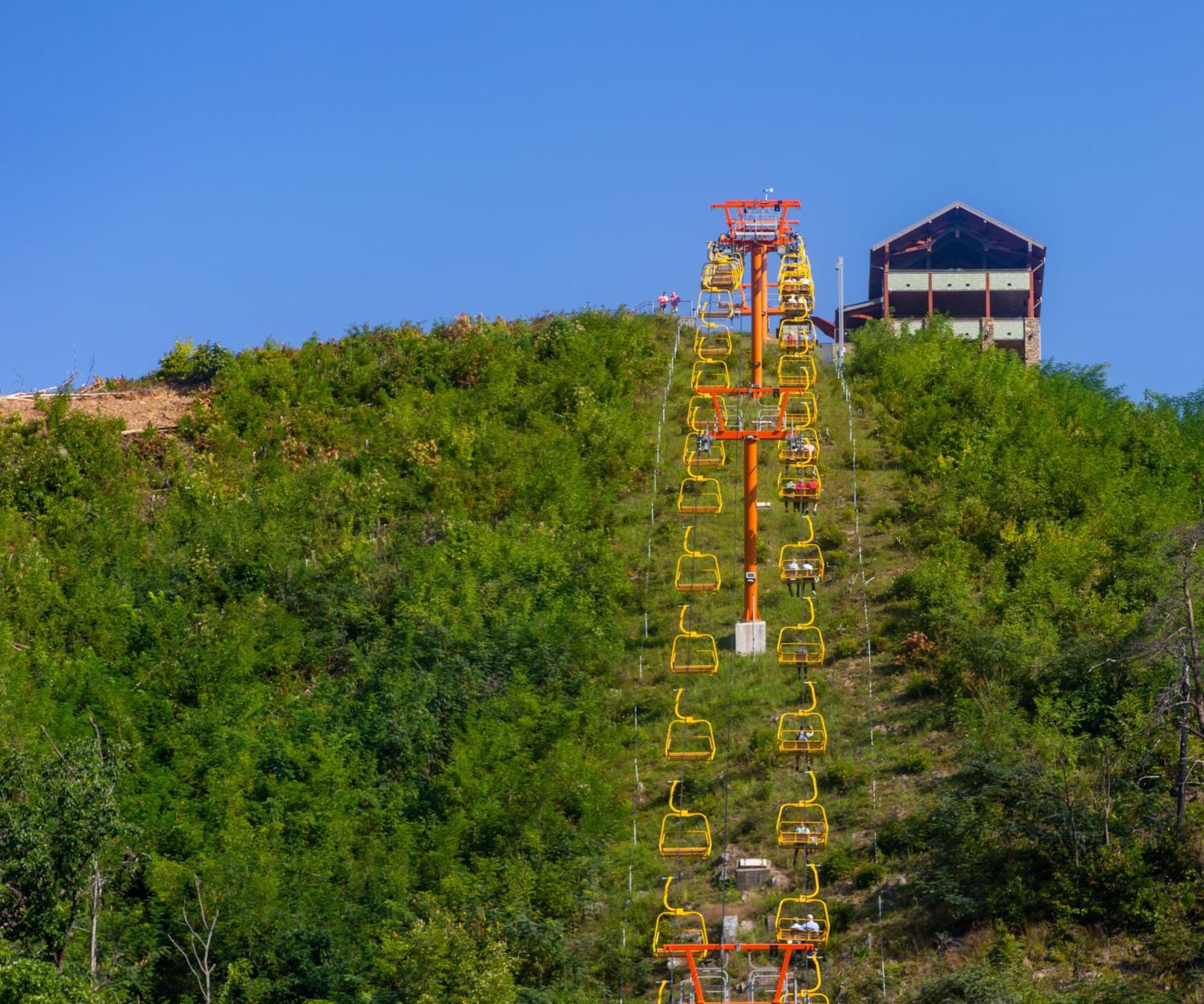 Lazy Bear Lodge, Hot Tub, Resort Pool, Wifi, 1089 Free Tickets Each Paid Day, Dollywood And More Гатлінбург Екстер'єр фото